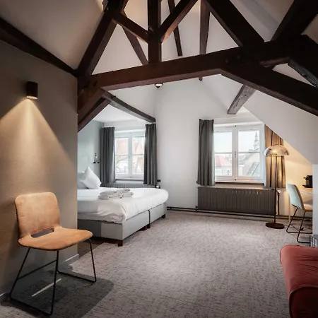 Augustyn 3* Bruges